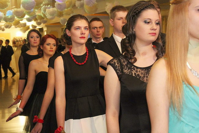 Studniówka Zespołu Szkół nr 3 w Rawiczu (zdjęcia)