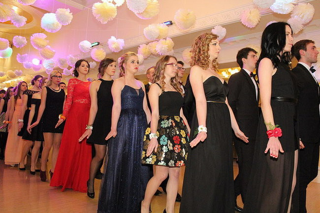 Studniówka Zespołu Szkół nr 3 w Rawiczu (zdjęcia)