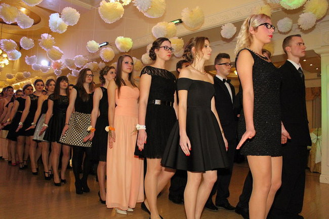 Studniówka Zespołu Szkół nr 3 w Rawiczu (zdjęcia)