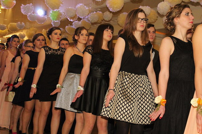 Studniówka Zespołu Szkół nr 3 w Rawiczu (zdjęcia)