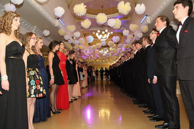 Studniówka Zespołu Szkół nr 3 w Rawiczu (zdjęcia)