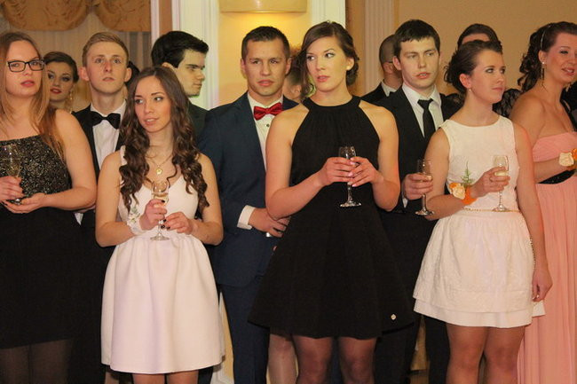 Studniówka Zespołu Szkół nr 3 w Rawiczu (zdjęcia)