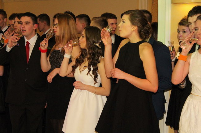 Studniówka Zespołu Szkół nr 3 w Rawiczu (zdjęcia)