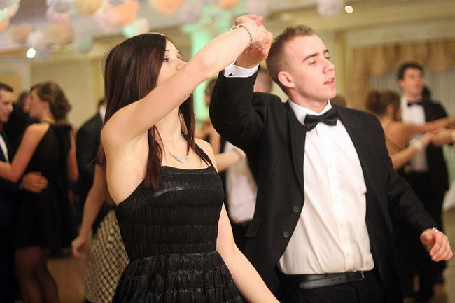 Studniówka Zespołu Szkół nr 3 w Rawiczu (zdjęcia)