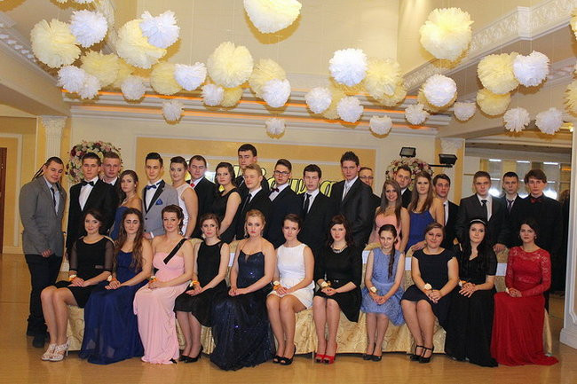 Studniówka Zespołu Szkół nr 3 w Rawiczu (zdjęcia)