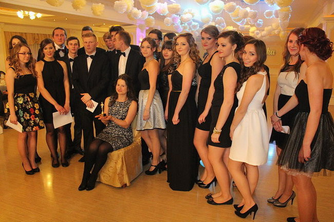 Studniówka Zespołu Szkół nr 3 w Rawiczu (zdjęcia)