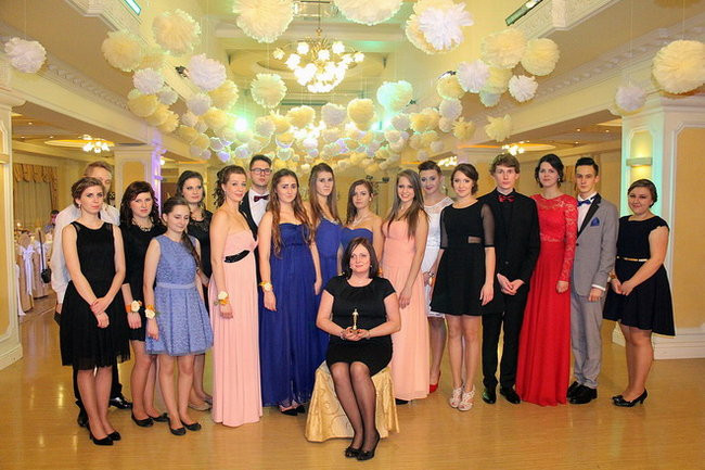 Studniówka Zespołu Szkół nr 3 w Rawiczu (zdjęcia)