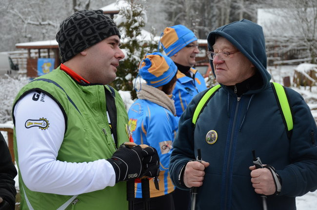 Piechurzy w bajkowym lesie (zdjęcia)