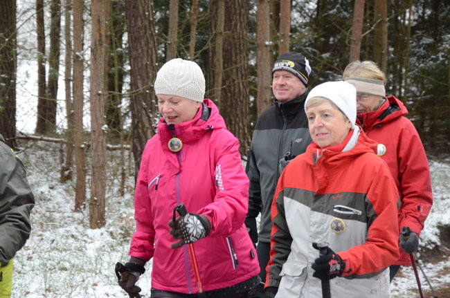 Piechurzy w bajkowym lesie (zdjęcia)