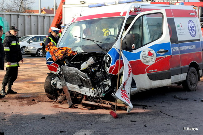 Skrzyżowanie przy Trapezie zablokowane! (zdjęcia)  !