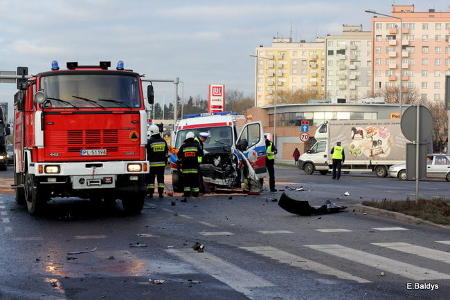 Skrzyżowanie przy Trapezie zablokowane! (zdjęcia)  !
