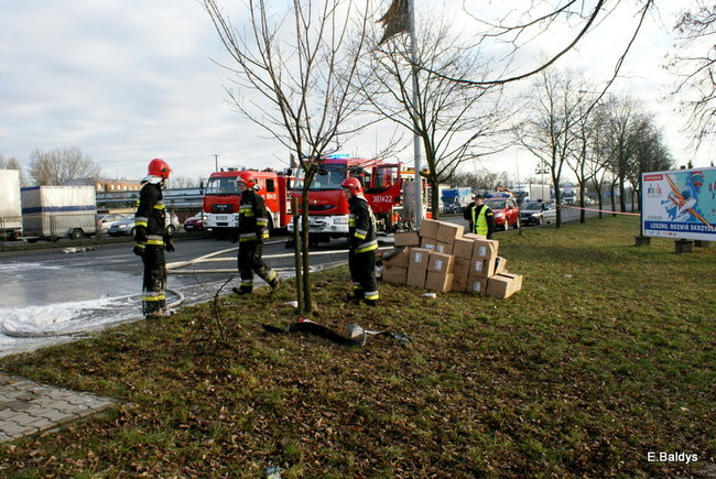 Skrzyżowanie przy Trapezie zablokowane! (zdjęcia)  !