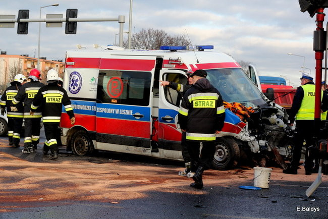 Skrzyżowanie przy Trapezie zablokowane! (zdjęcia)  !