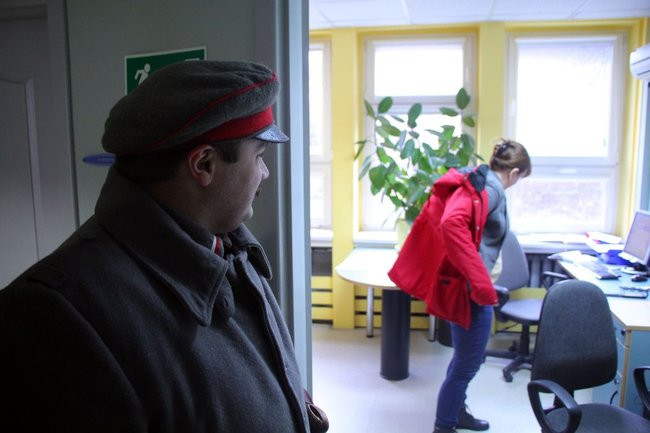 Powstańcy w redakcji 