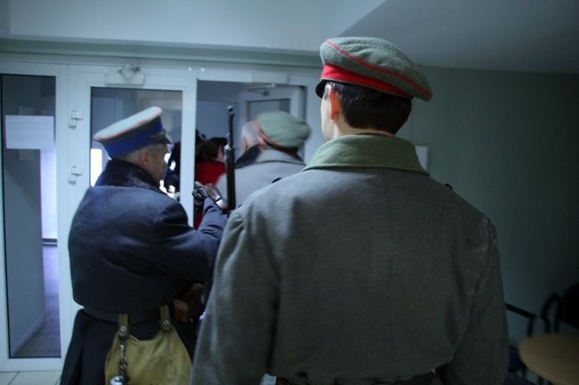 Powstańcy w redakcji 