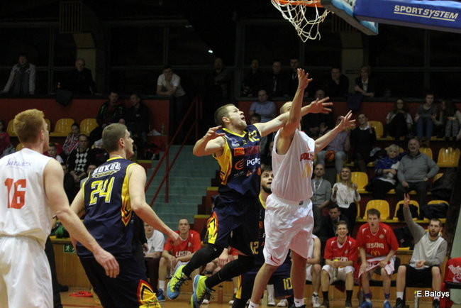 Jamalex Polonia na fali