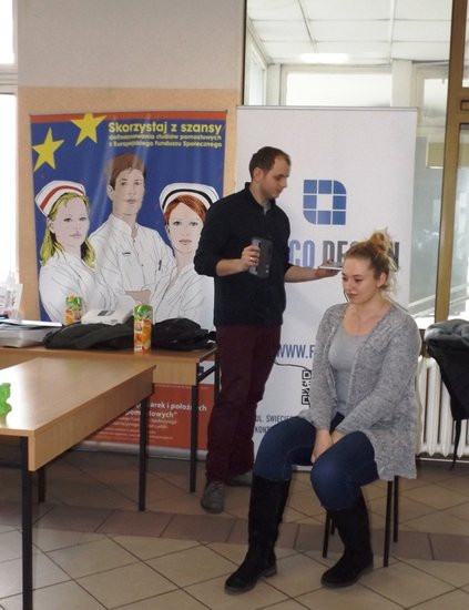 Skanowanie ludzi w PWSZ (zdjęcia)