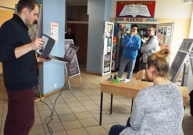 Skanowanie ludzi w PWSZ (zdjęcia)