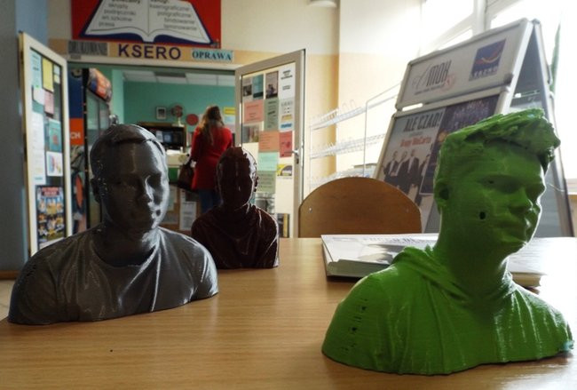 Skanowanie ludzi w PWSZ (zdjęcia)