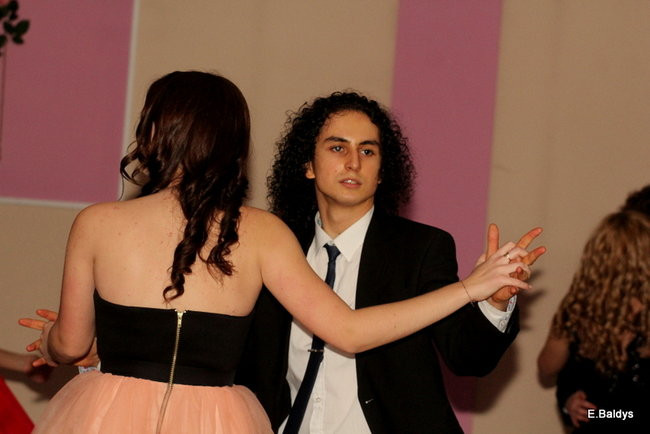 Poloneza czas zacząć. Studniówka III LO (zdjęcia)