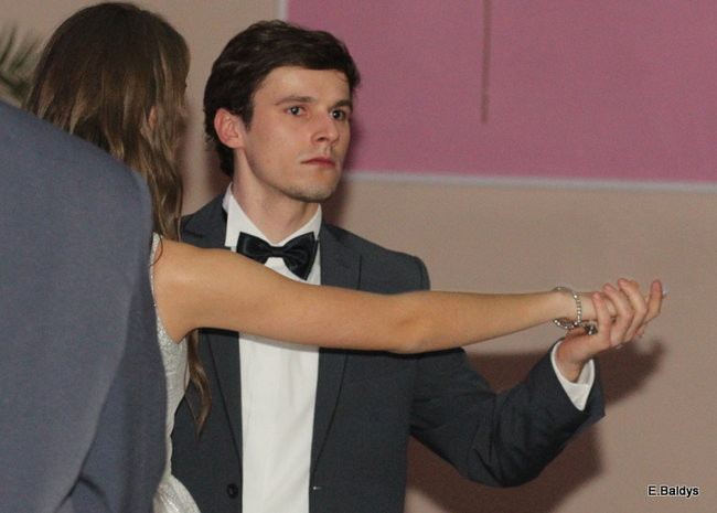 Poloneza czas zacząć. Studniówka III LO (zdjęcia)