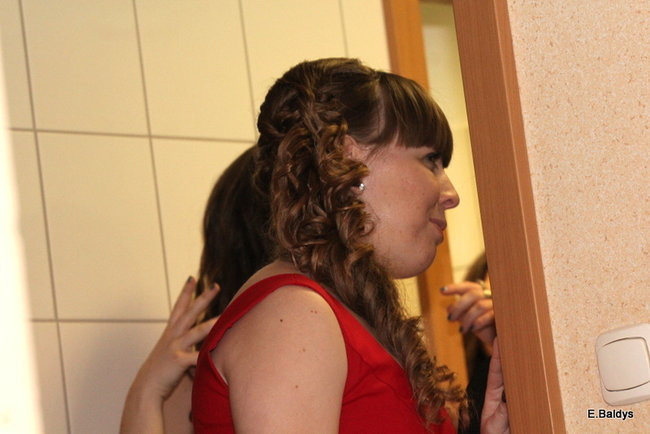 Poloneza czas zacząć. Studniówka III LO (zdjęcia)