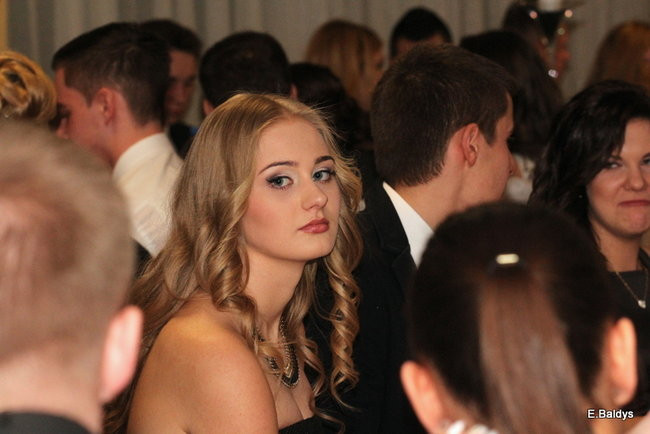 Poloneza czas zacząć. Studniówka III LO (zdjęcia)