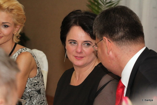 Poloneza czas zacząć. Studniówka III LO (zdjęcia)