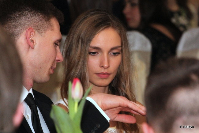 Poloneza czas zacząć. Studniówka III LO (zdjęcia)