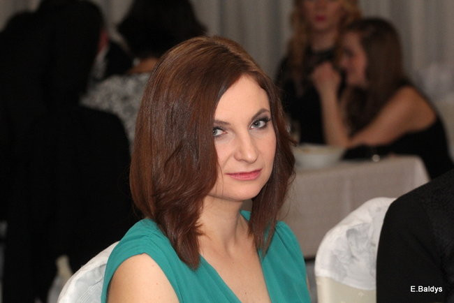 Poloneza czas zacząć. Studniówka III LO (zdjęcia)