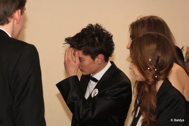 Poloneza czas zacząć. Studniówka III LO (zdjęcia)