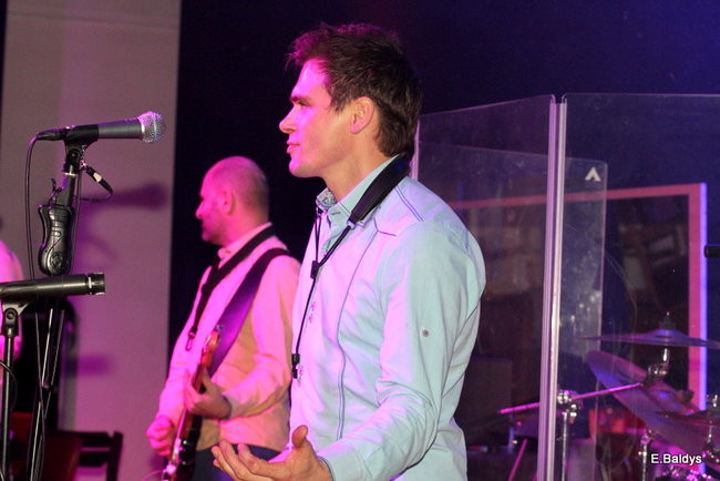 Poloneza czas zacząć. Studniówka III LO (zdjęcia)