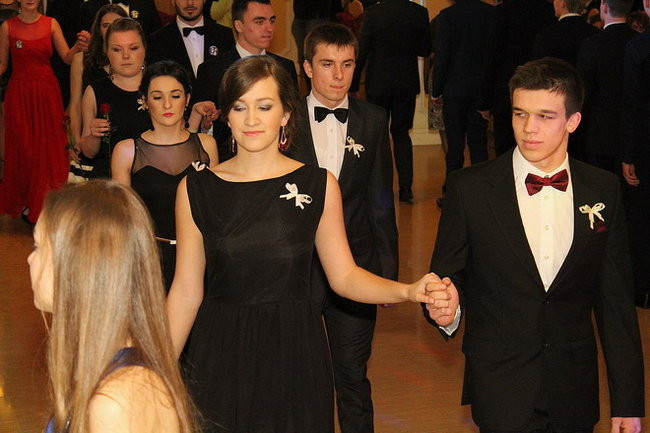 Przednia zabawa uczniów I LO w Rawiczu (zdjęcia)