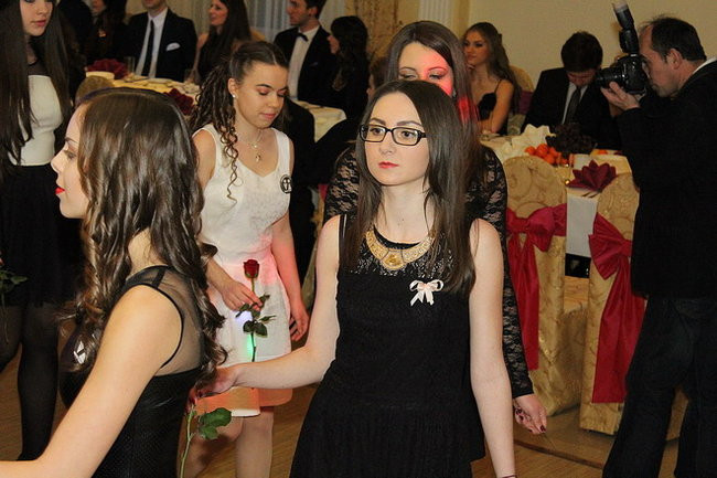 Przednia zabawa uczniów I LO w Rawiczu (zdjęcia)