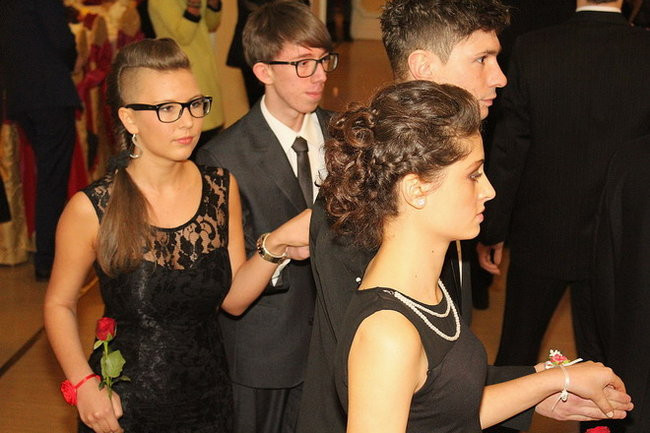 Przednia zabawa uczniów I LO w Rawiczu (zdjęcia)