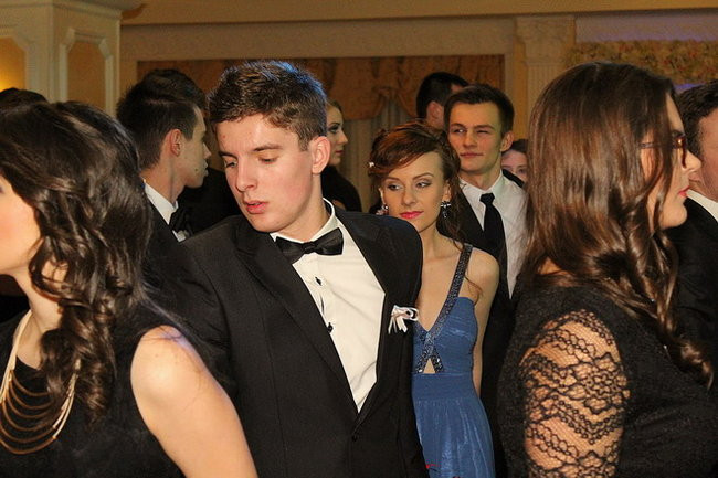 Przednia zabawa uczniów I LO w Rawiczu (zdjęcia)