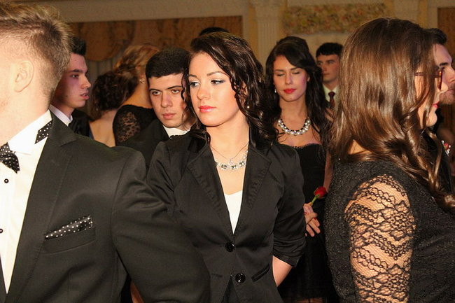 Przednia zabawa uczniów I LO w Rawiczu (zdjęcia)