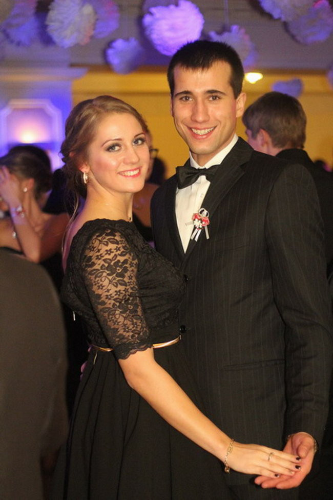 Przednia zabawa uczniów I LO w Rawiczu (zdjęcia)