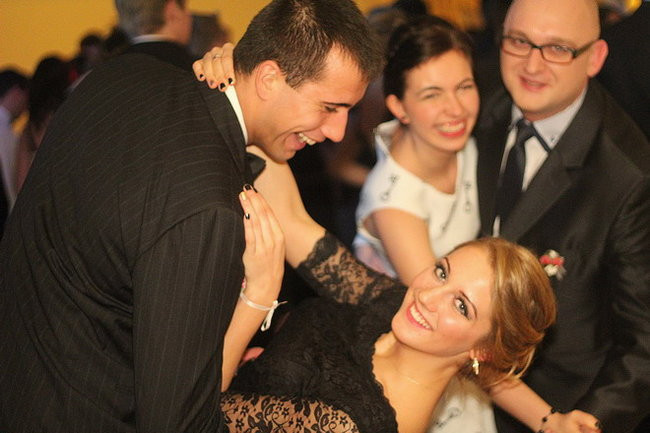 Przednia zabawa uczniów I LO w Rawiczu (zdjęcia)