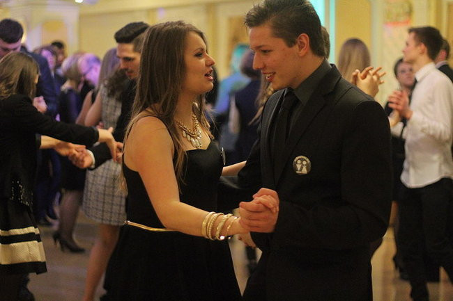 Przednia zabawa uczniów I LO w Rawiczu (zdjęcia)