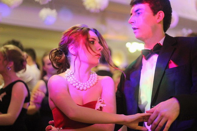 Przednia zabawa uczniów I LO w Rawiczu (zdjęcia)