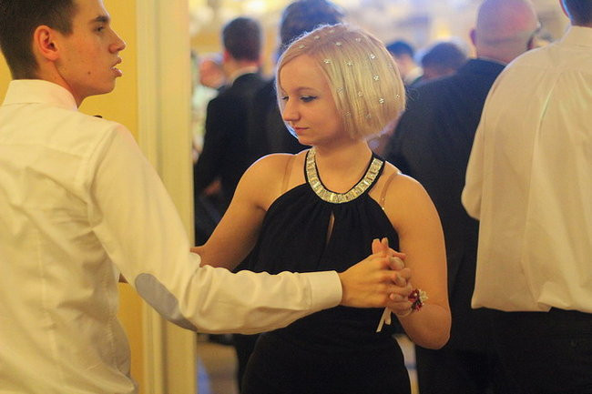 Przednia zabawa uczniów I LO w Rawiczu (zdjęcia)