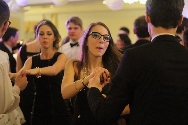 Przednia zabawa uczniów I LO w Rawiczu (zdjęcia)