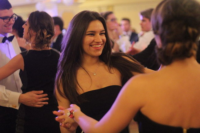 Przednia zabawa uczniów I LO w Rawiczu (zdjęcia)