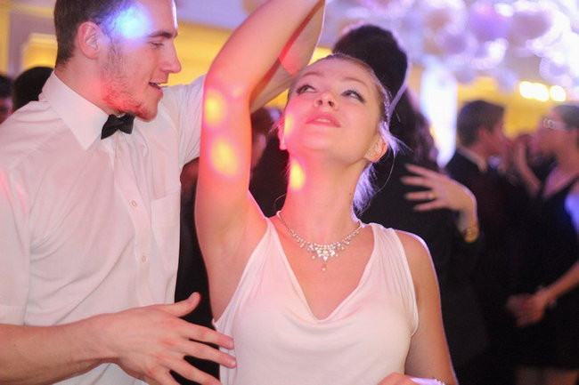 Przednia zabawa uczniów I LO w Rawiczu (zdjęcia)