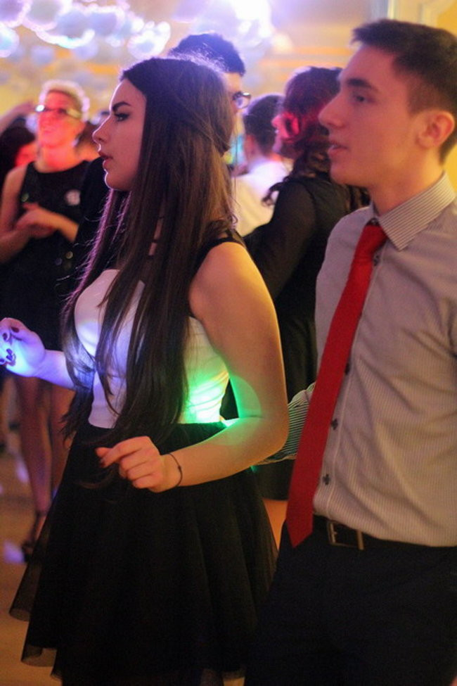 Przednia zabawa uczniów I LO w Rawiczu (zdjęcia)