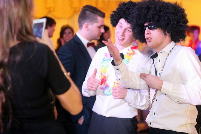 Przednia zabawa uczniów I LO w Rawiczu (zdjęcia)