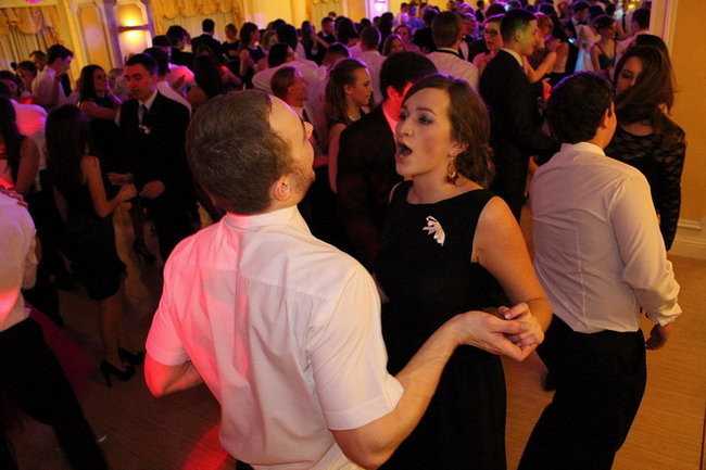 Przednia zabawa uczniów I LO w Rawiczu (zdjęcia)