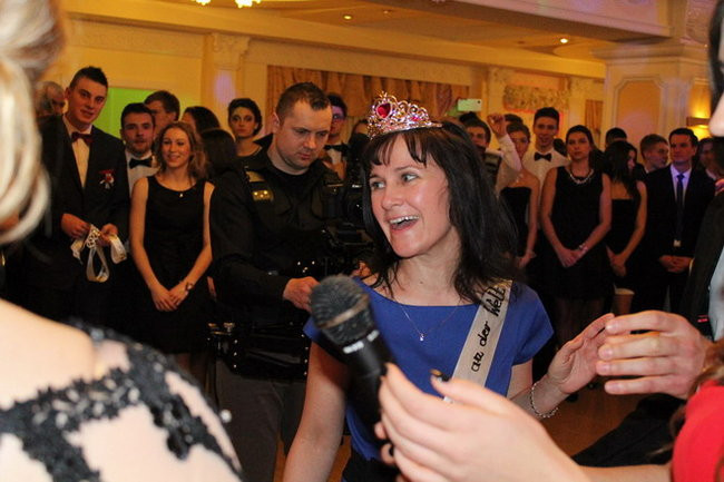 Przednia zabawa uczniów I LO w Rawiczu (zdjęcia)