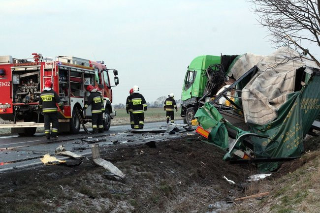 Wypadek pod Lasocicami. Jeden z kierowców pod wpływem alkoholu (zdjęcia)